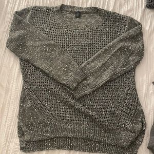Woman’s: Gray Sweater Size: XL